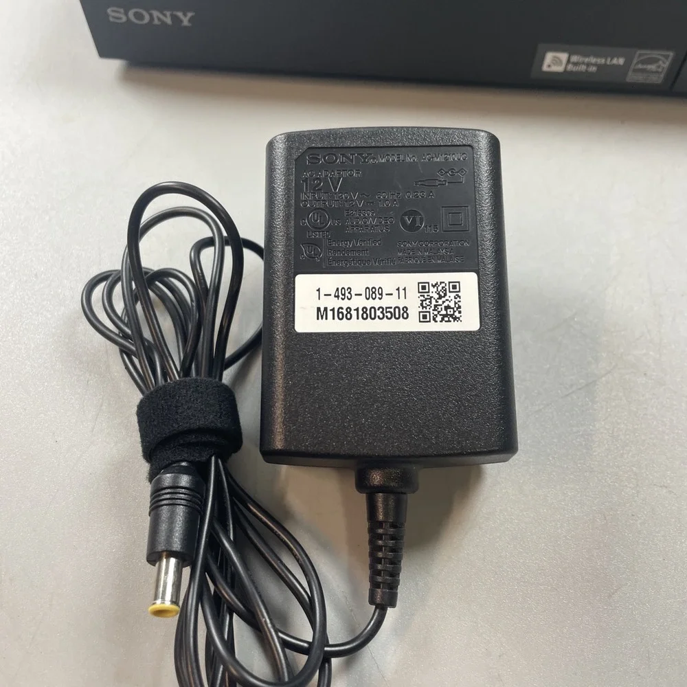 Sony BDP-S3700 Wi-Fi Streaming Blu-Ray DVD Player w/ Remote, AC Adapter TESTED